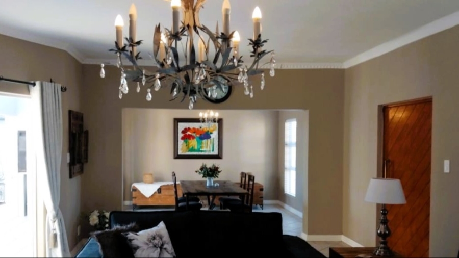 3 Bedroom Property for Sale in Country Club Western Cape